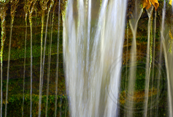 Water in motion/4
